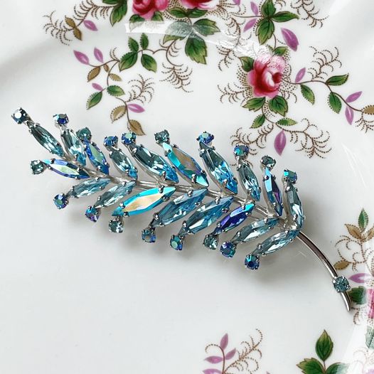 Sherman Blue Leaf Brooch