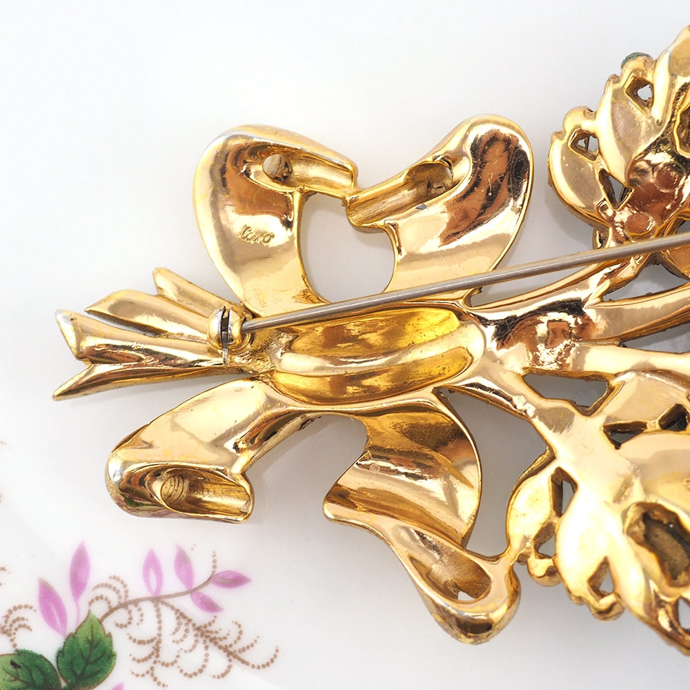 Coro Brooch, 1940s Brooch, Coro Bouquet Brooch, Coro Rhinestone Brooch, Vintage Coro Jewelry, Coro Vintage, 1940s Coro, Red White Blue