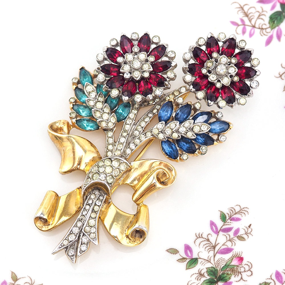 Coro Brooch, 1940s Brooch, Coro Bouquet Brooch, Coro Rhinestone Brooch, Vintage Coro Jewelry, Coro Vintage, 1940s Coro, Red White Blue