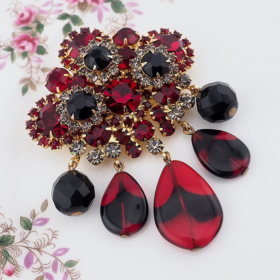Juliana Brooch, Vintage Brooch, Rhinestone Brooch, Red Brooch, Glass Drops Brooch, Vintage Juliana Jewelry, Designer Jewelry, Rhinestone Pin
