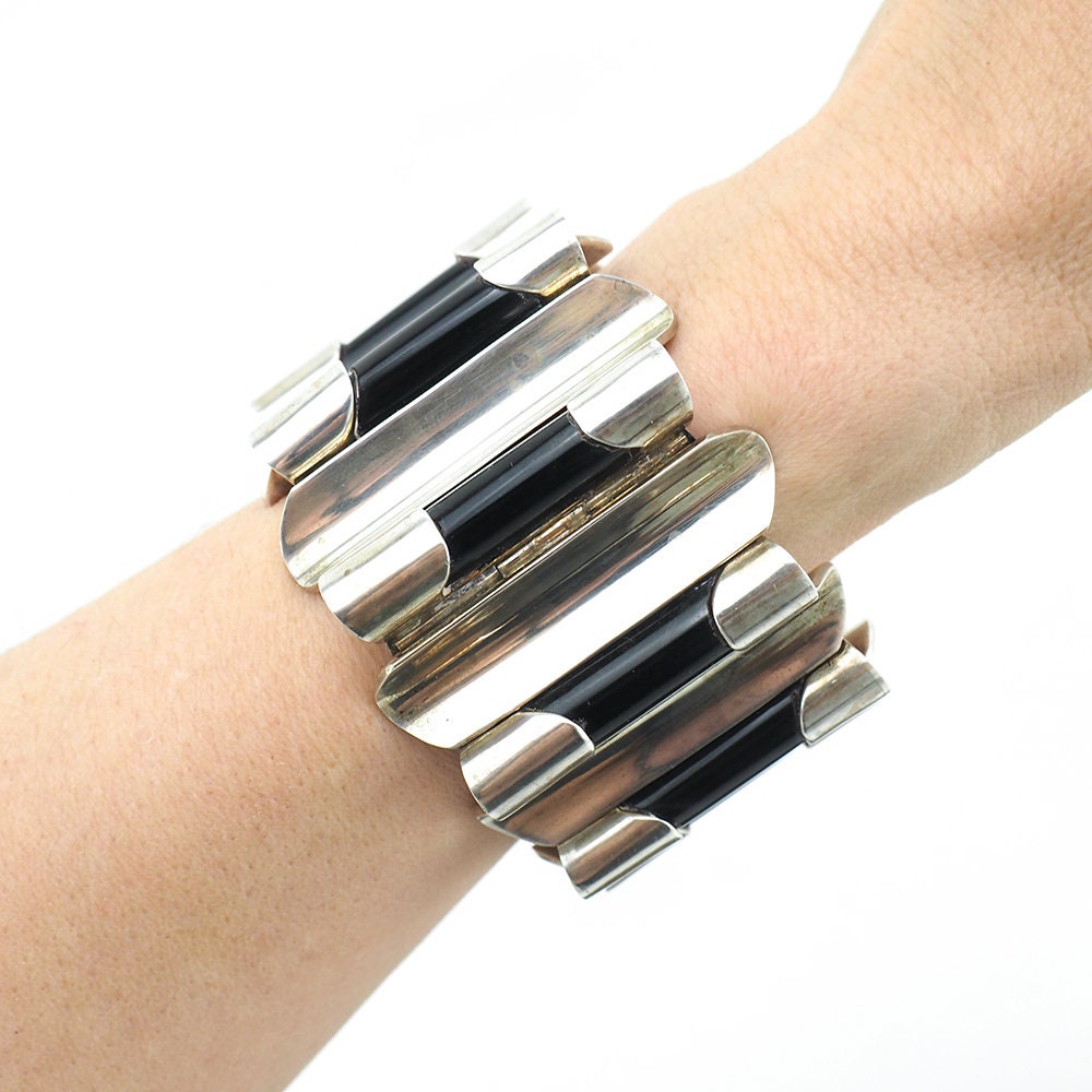 Vintage Mexican Silver Onyx Wave Bracelet