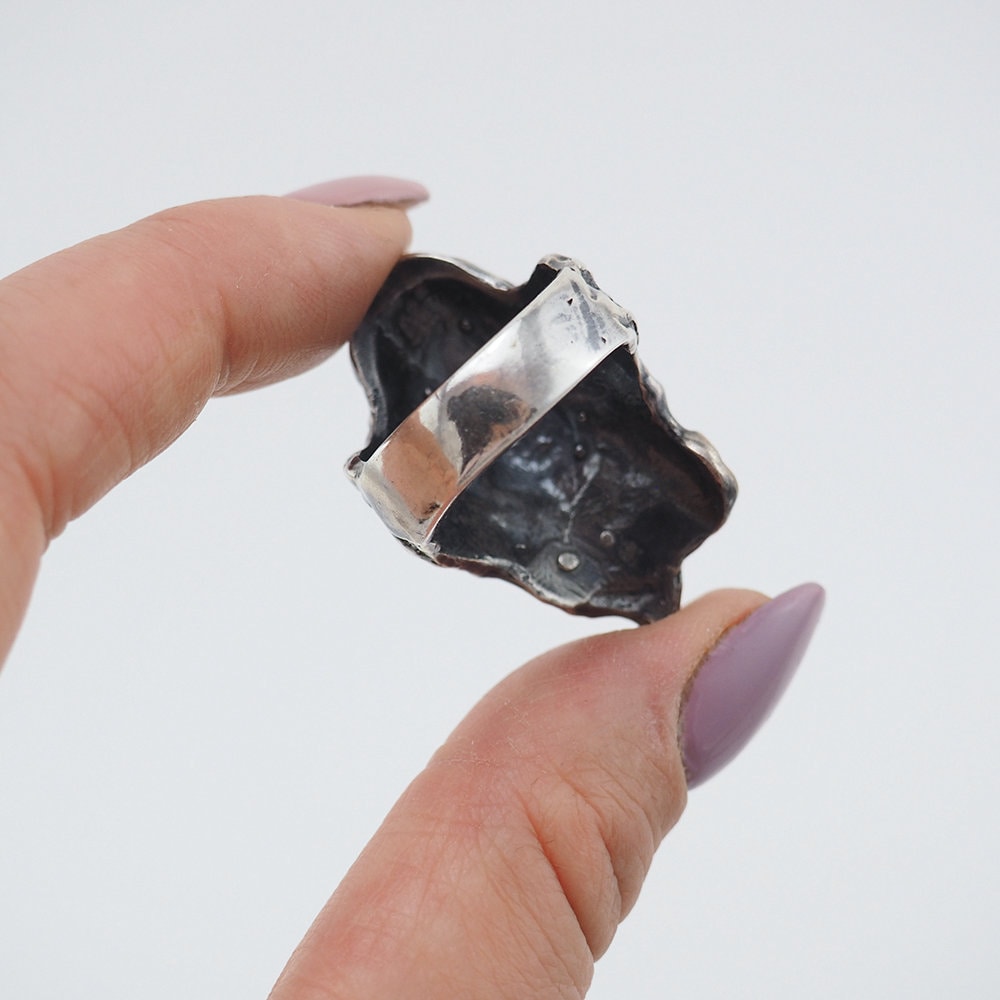 Bague de guerrier autochtone en argent sterling