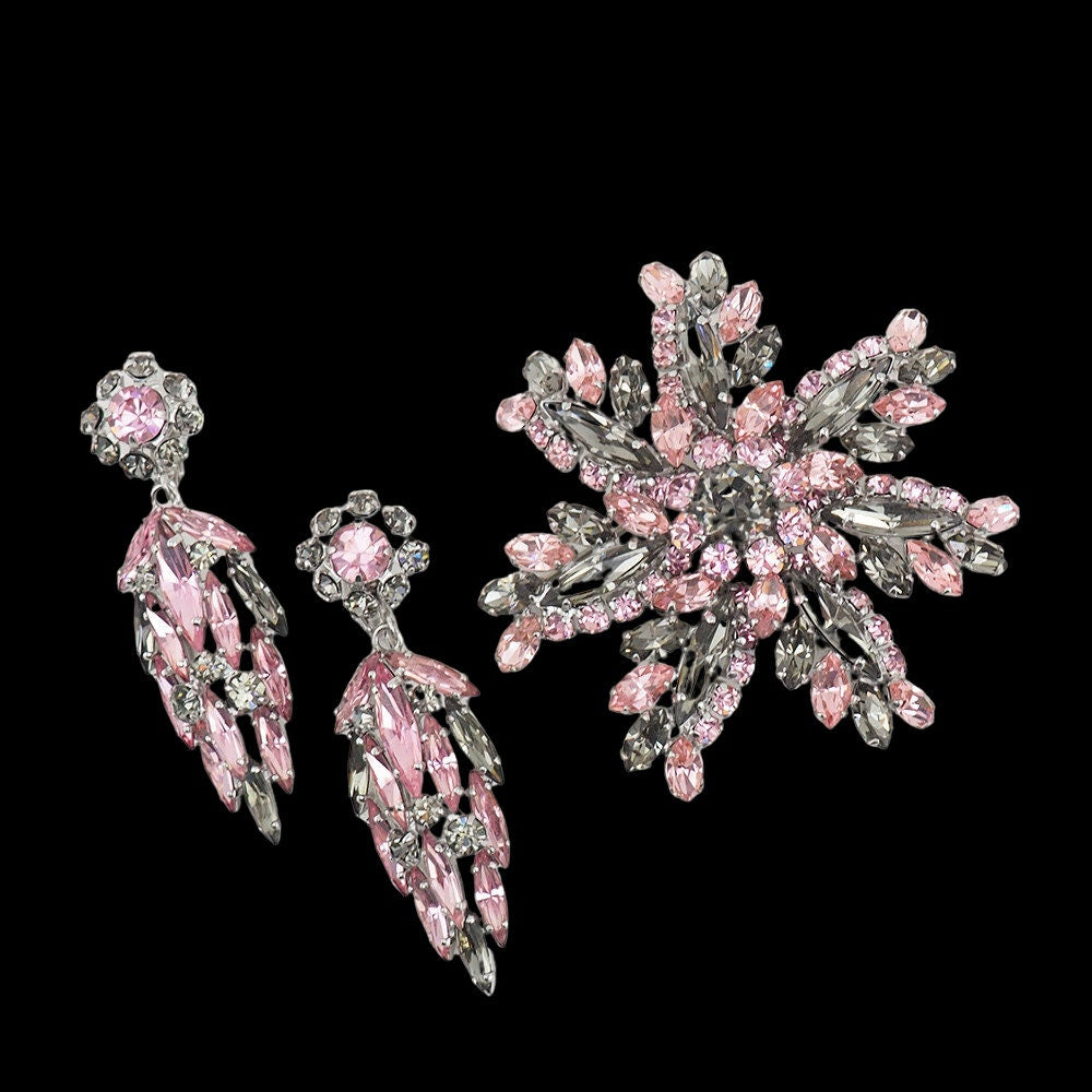 Sherman Brooch Earring Set, Sherman Pink Brooch, Flower Brooch, Vintage Sherman, Rhinestone Brooch Set, Crystal Brooch, Snowflake Brooch