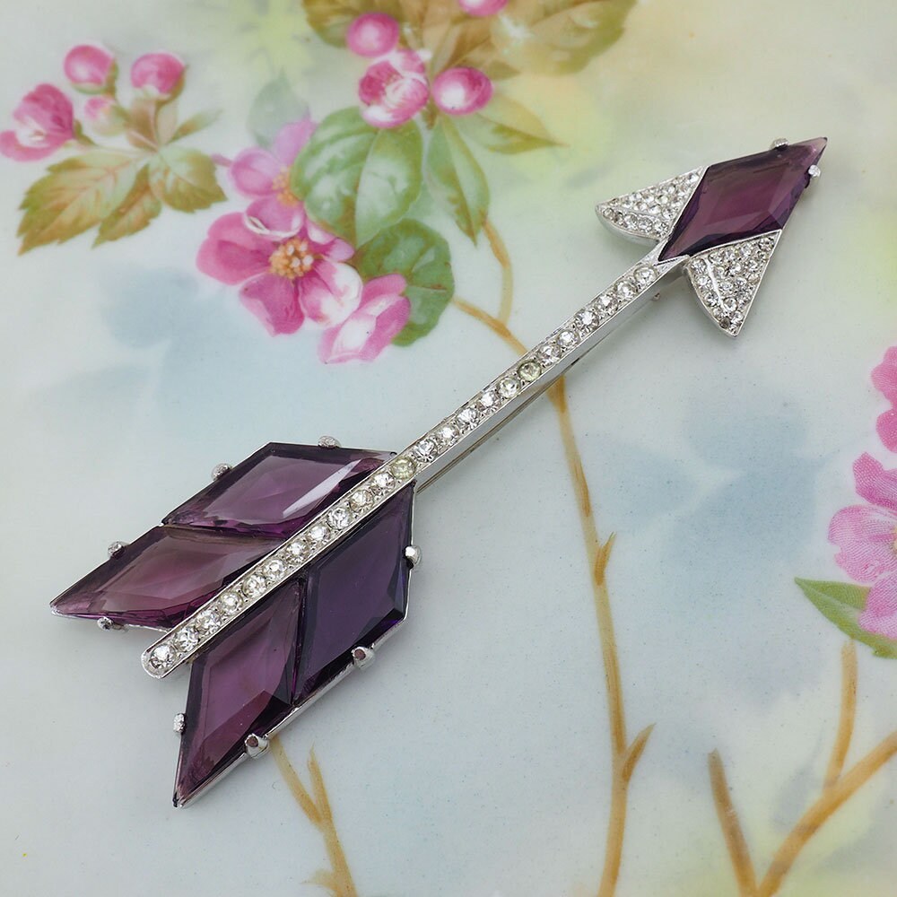Arrow Brooch, 1940s Brooch, Large Brooch, Vintage Brooch, Glass Stones, Rhinestone Brooch, Long Brooch, Statement Brooch, Art Deco Brooch