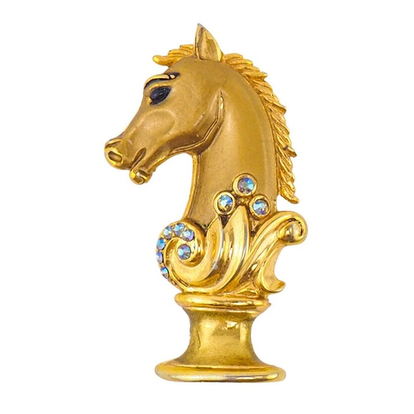 Trifari Horse Brooch, Chess Knight Brooch, Trifari Jewelry, Vintage Trifari Brooch, Gold-Tone Brooch, Animal Brooch, Collectible Brooch