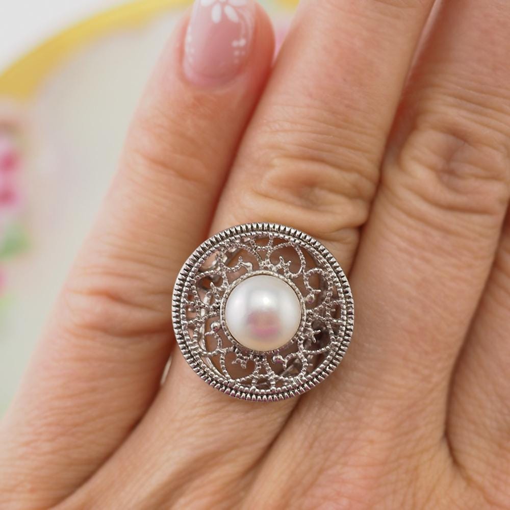 Silver Pearl Ring, Filigree Ring, Silver Ring, Estate Ring, Pearl Ring, Round Ring, Openwork Ring, Size 6 Ring, Genuine Pearl Ring, 925 Ring