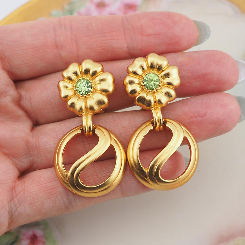 Carolina Herrera Earrings, Matte Gold Earrings, Clip On Earrings, Gold Tone Earrings, Vintage Earrings, Designer Earrings, Gold Earrings