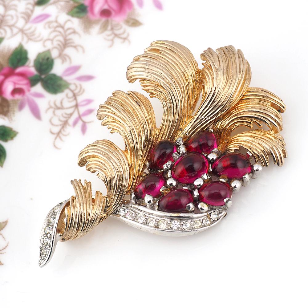 Vintage Boucher Brooch, Faux Ruby Cabochon Brooch, Boucher Jewelry, Vintage Brooch, Gold Tone Brooch, Classy Brooch, Statement Brooch