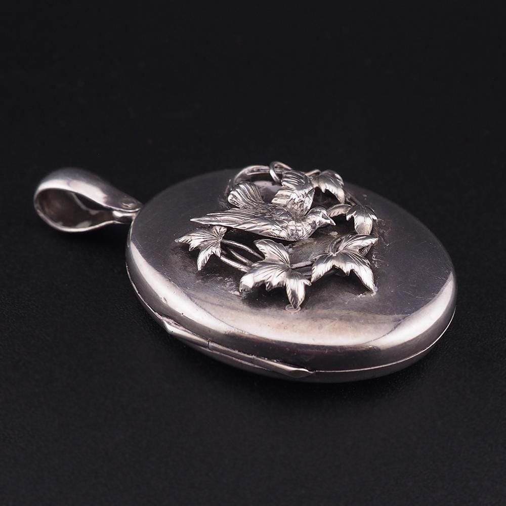 Antique Victorian Sterling Silver Swallow Bird Locket Pendant – Raised Applied Ivy Leaf Design