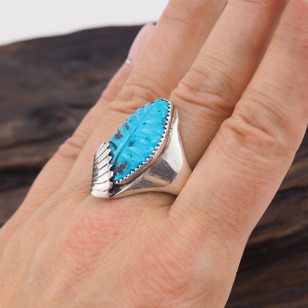 Vintage Loyolita Othole Zuni Carved Turquoise Leaf Ring – Vintage