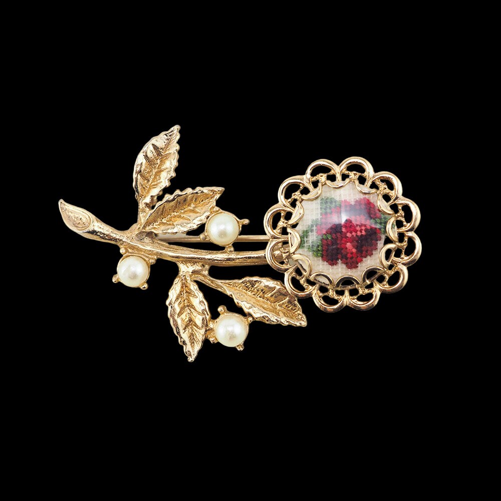 Vintage Brooch, Petit Point Brooch, Flower Brooch, Gold Tone Brooch, Petit Point Stitch Jewelry, Faux Pearl Flower Pin, Rose Brooch